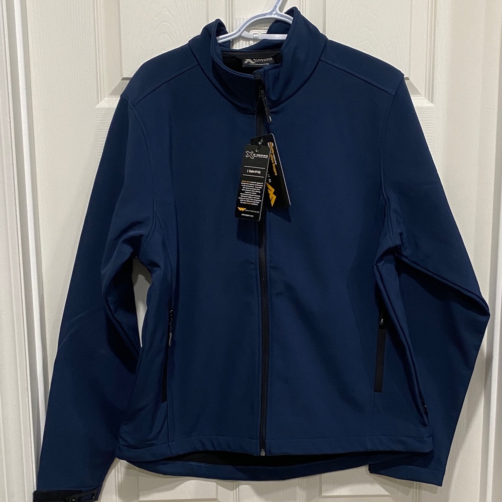 NWT Xseries Synergy Softshell Jacket